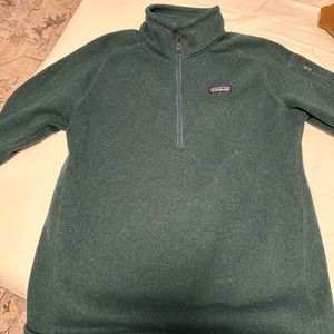 Women’s Patagonia quarter zip size L! Used in good condition